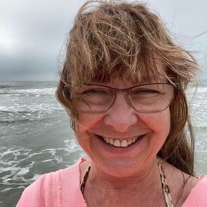 Meet your Posher, Lynn